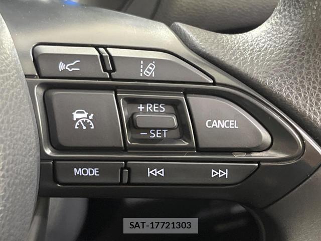 Toyota AQUA 2022-03 8647673-3