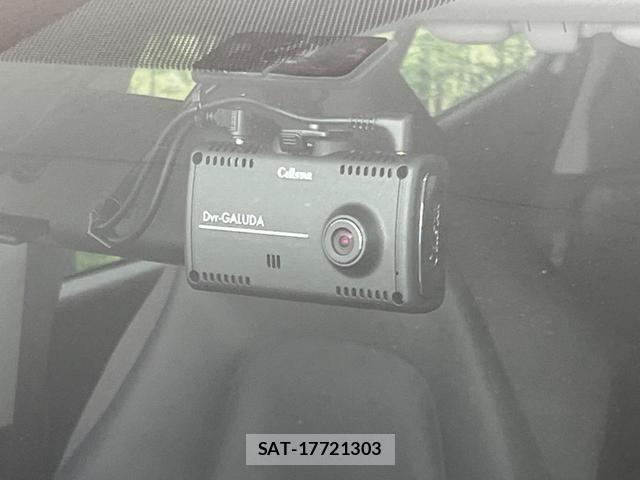 Toyota AQUA 2022-03 8647673-4