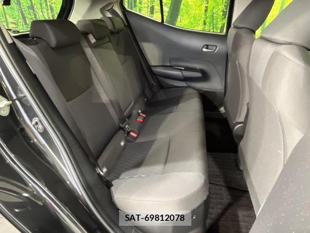 Toyota AQUA 2022-09 8647682-8