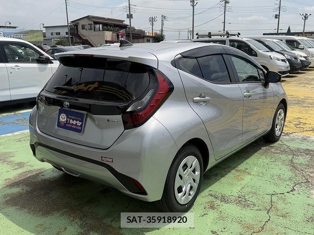 Toyota AQUA 2025-12 8647734-1