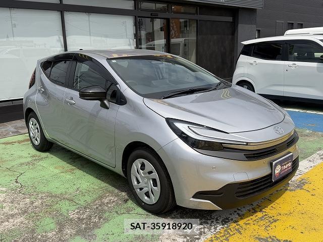Toyota AQUA 2025-12 8647734-2
