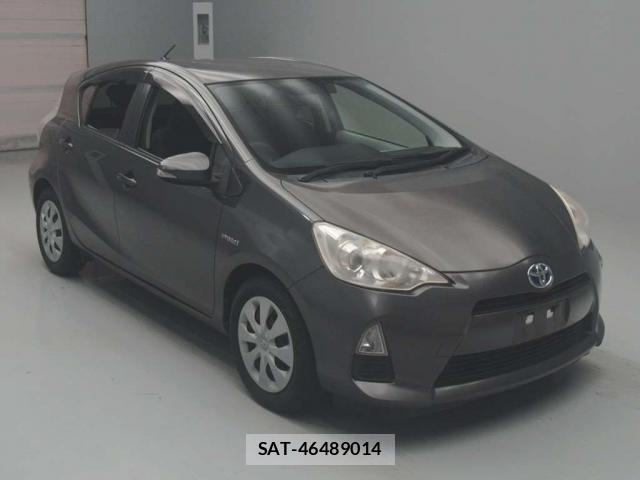 Toyota AQUA 2012-09 8648097-7