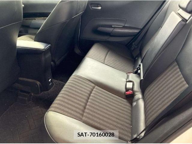 Toyota AQUA 2021-10 8648242-5