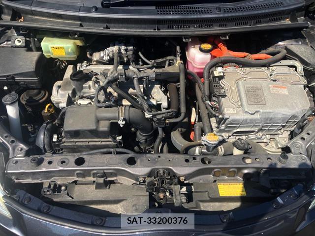Toyota AQUA 2013-09 8648244-17