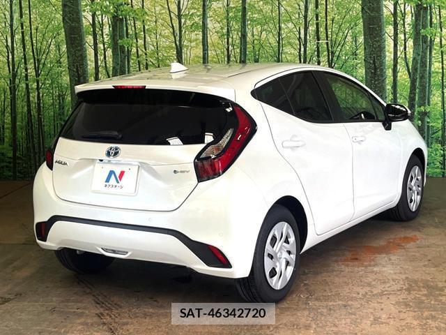 Toyota AQUA 2025-02 8648300-11