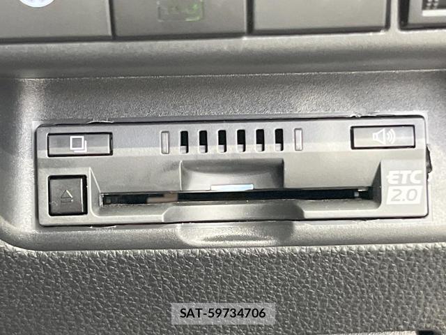 Toyota AQUA 2024-06 8648348-3