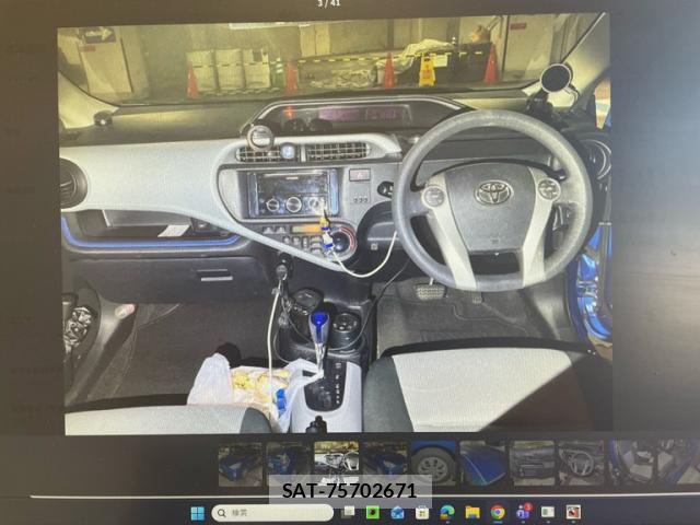 Toyota AQUA 2014-09 8648526-4