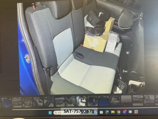 Toyota AQUA 2014-09 8648526-9