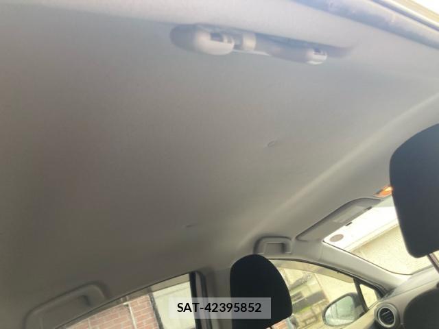 Toyota AQUA 2012-11 8648543-16