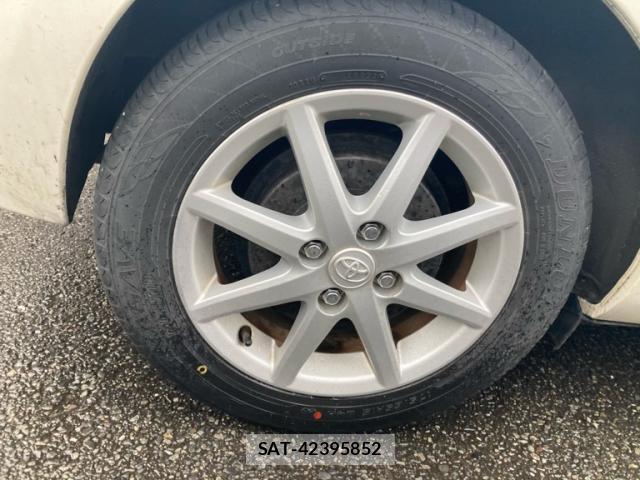 Toyota AQUA 2012-11 8648543-5