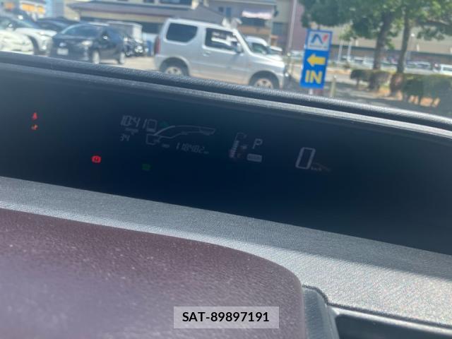 Toyota AQUA 2015-03 8648617-15