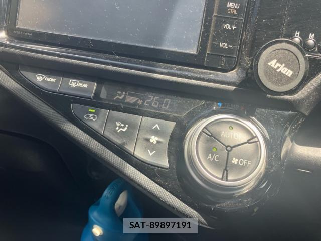 Toyota AQUA 2015-03 8648617-19