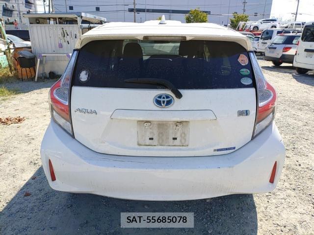 Toyota AQUA 2017-08 8648636-1