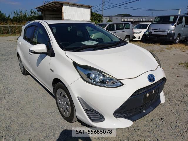 Toyota AQUA 2017-08 8648636-3