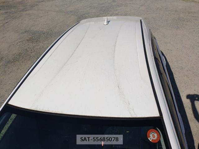 Toyota AQUA 2017-08 8648636-6