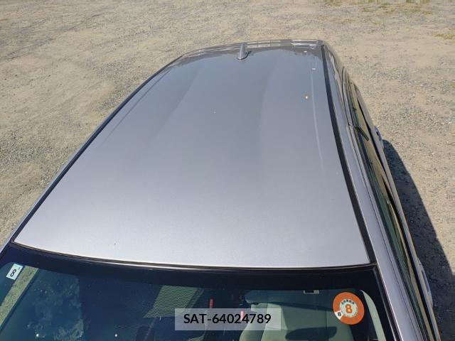 Toyota AQUA 2017-08 8648638-6