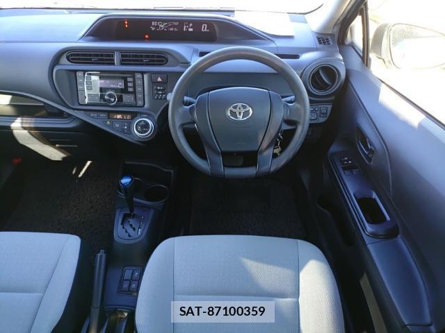 Toyota AQUA 2015-08 8648644-2