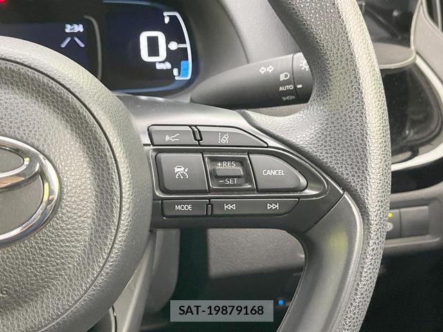 Toyota AQUA 2021-07 8648786-4