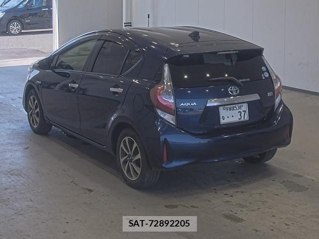 Toyota AQUA 2018-03 8649021-1