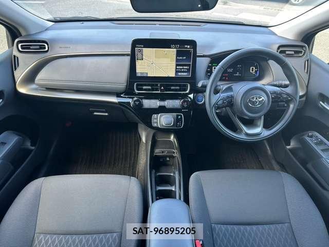 Toyota AQUA 2023-08 8649118-1