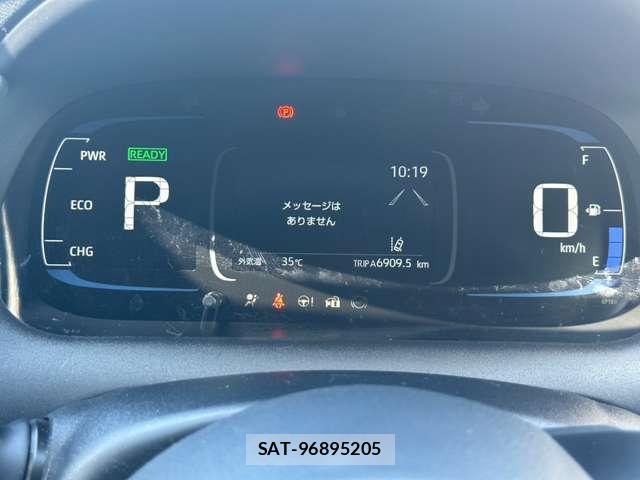 Toyota AQUA 2023-08 8649118-10
