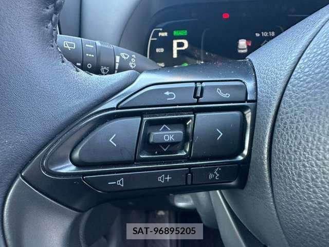 Toyota AQUA 2023-08 8649118-6