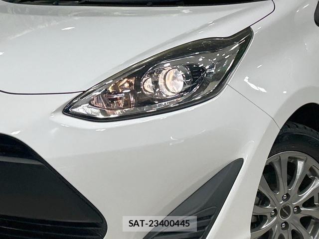 Toyota AQUA 2019-07 8649162-11