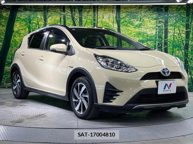 Toyota AQUA 2018-01 8649353-15