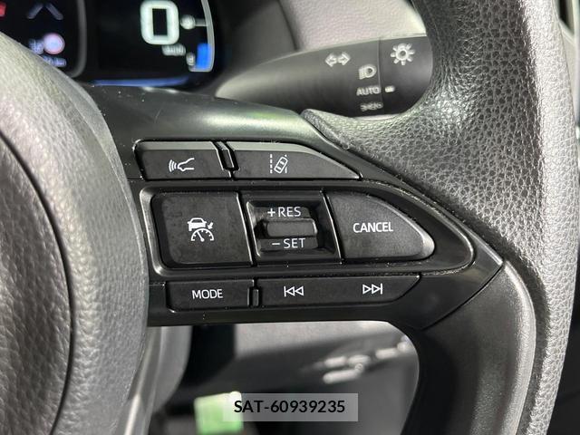 Toyota AQUA 2023-08 8649355-4