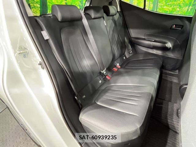 Toyota AQUA 2023-08 8649355-8
