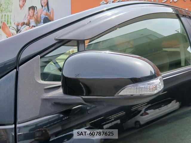 Toyota AQUA 2014-03 8649462-6