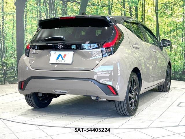 Toyota AQUA 2026-04 8649539-17
