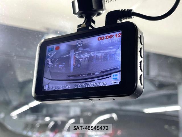Toyota AQUA 2016-07 8649807-5