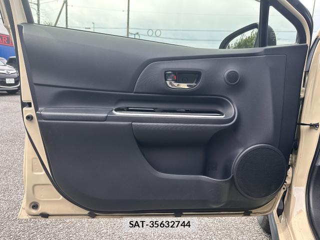 Toyota AQUA 2018-03 8649976-10