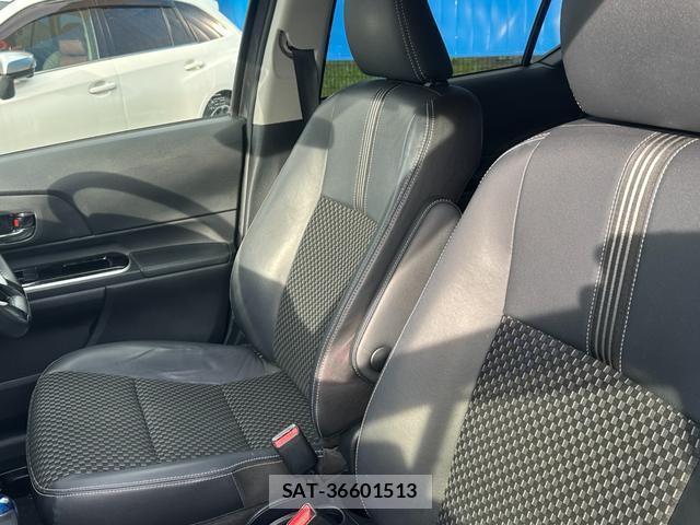 Toyota AQUA 2017-09 8649980-12