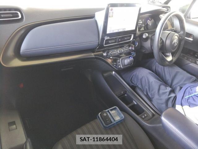 Toyota AQUA 2021-12 8650251-2