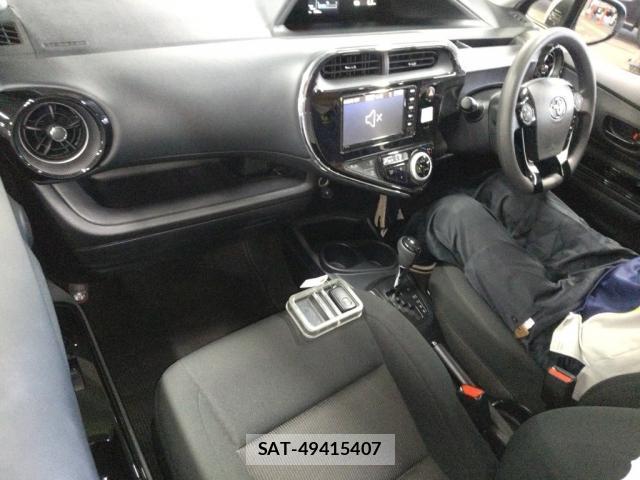 Toyota AQUA 2019-04 8650401-2