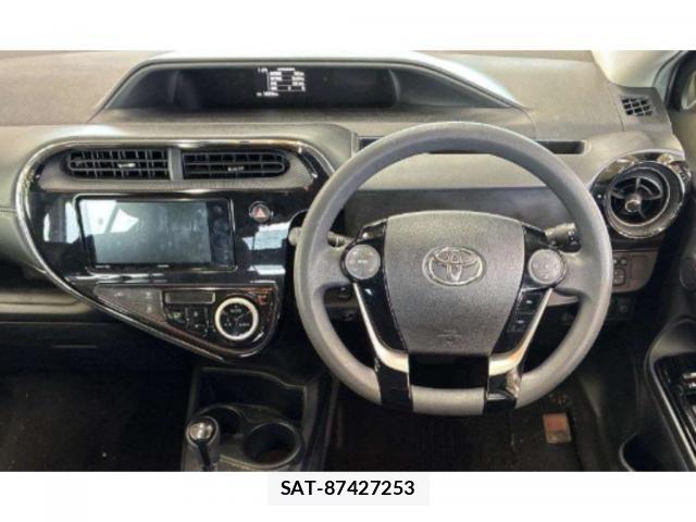 Toyota AQUA 2019-11 8650421-2
