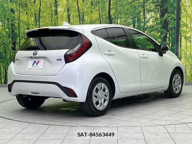 Toyota AQUA 2023-08 8650779-16