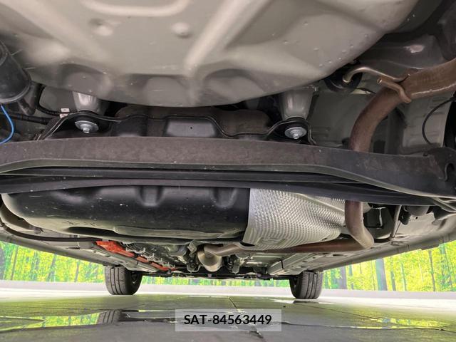 Toyota AQUA 2023-08 8650779-18