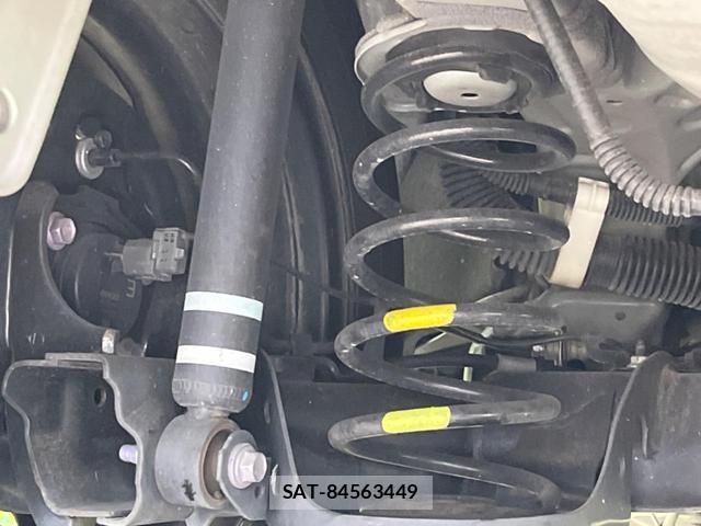 Toyota AQUA 2023-08 8650779-19