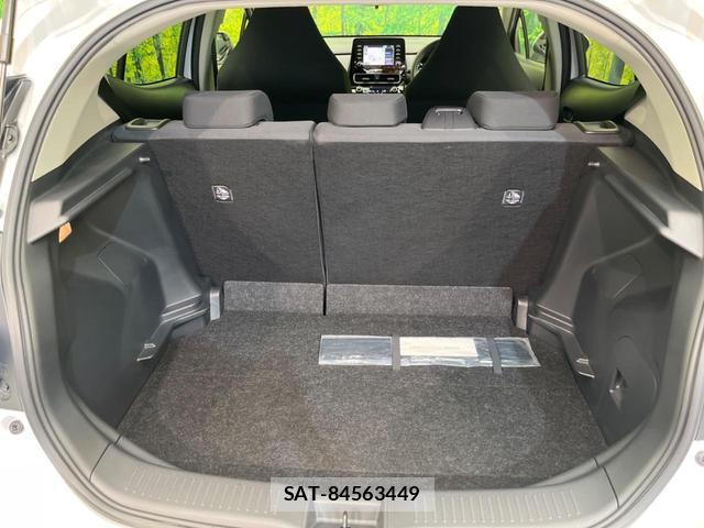 Toyota AQUA 2023-08 8650779-9