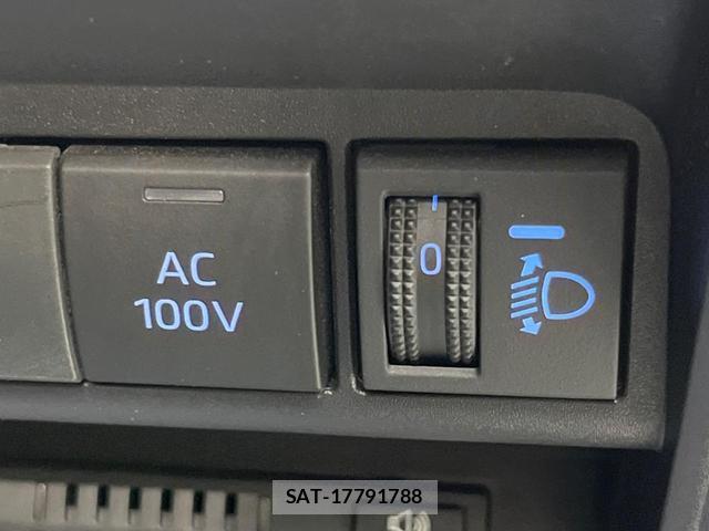 Toyota AQUA 2023-10 8650787-5