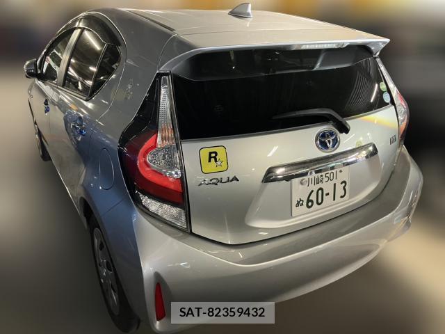 Toyota AQUA 2018-03 8650829-1
