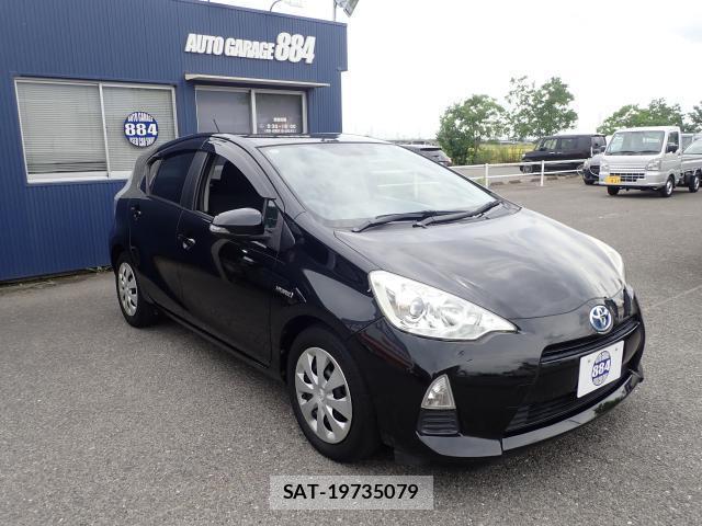 Toyota AQUA 2012-03 8650995-18