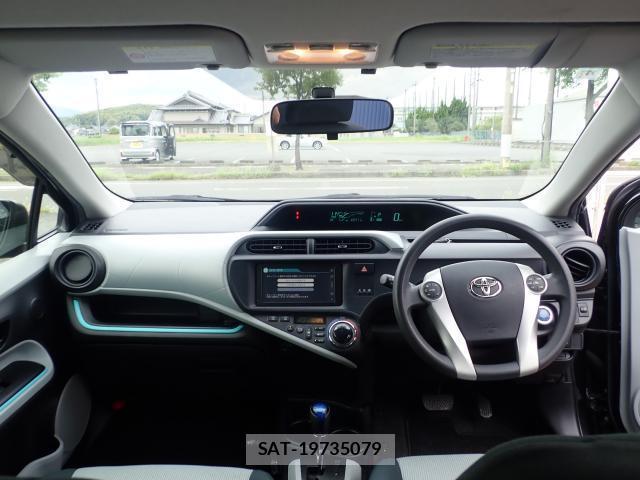 Toyota AQUA 2012-03 8650995-2