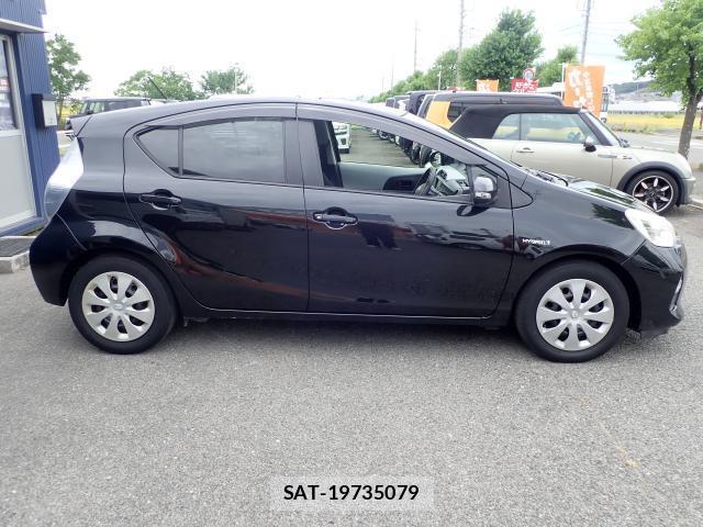 Toyota AQUA 2012-03 8650995-3