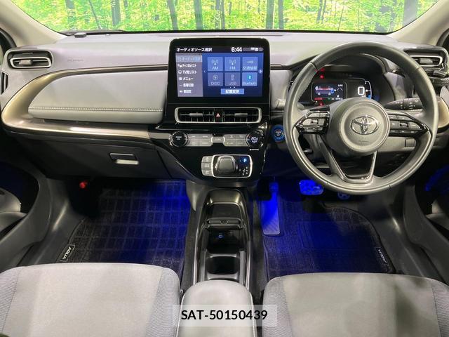Toyota AQUA 2021-09 8651042-1