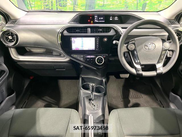 Toyota AQUA 2017-12 8651063-1