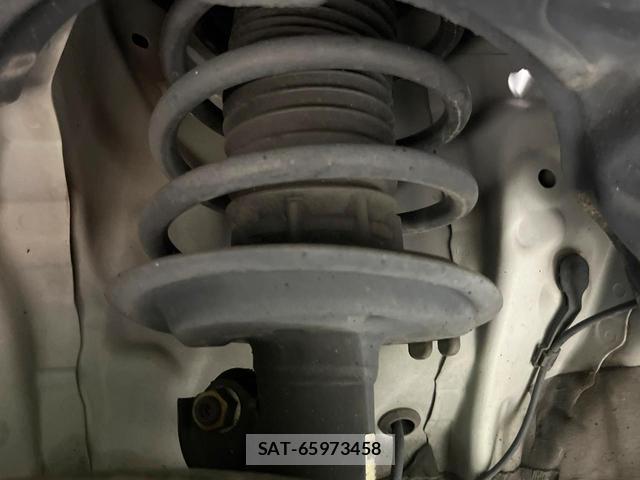Toyota AQUA 2017-12 8651063-19